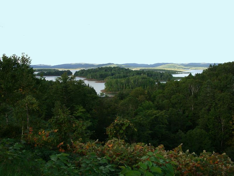 国最大の人造湖である朱鞠内湖を取り囲む森林圏ステーション